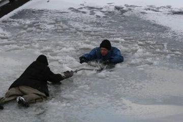 Правила безопасного поведения на водоёмах в период становлении льда!